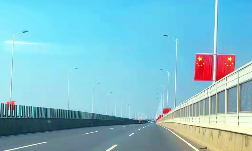 【為群眾辦實(shí)事】迎國慶！南昌城投運(yùn)管公司彰顯國企擔(dān)當(dāng) 做好“穩(wěn)安全、保暢通、強(qiáng)服務(wù)”工作